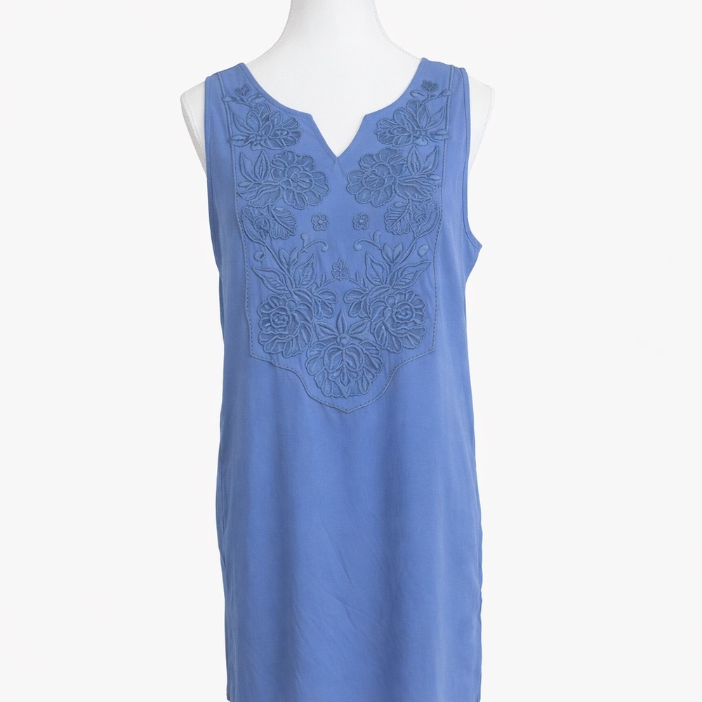 Luna Moon Blue Embroidered Sleeveless Tunic Top